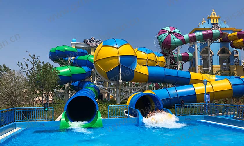 浙江宁波大目湾阿拉的海水上乐园巨龙传奇