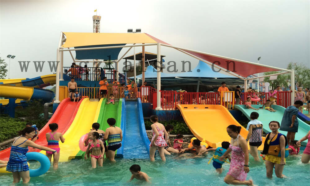 水上滑梯设备价格大揭秘